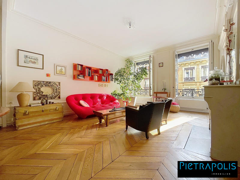 Appartement - 61 m² - 2 pièces