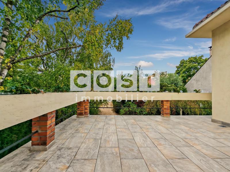 Maison - 157 m² - 4 pièces