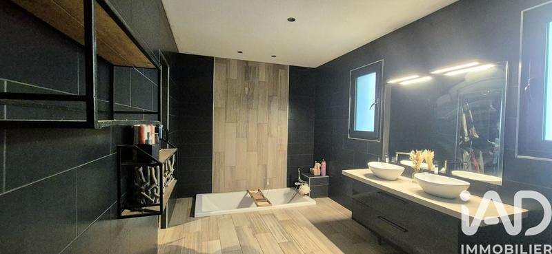 Maison - 150 m² - 5 pièces