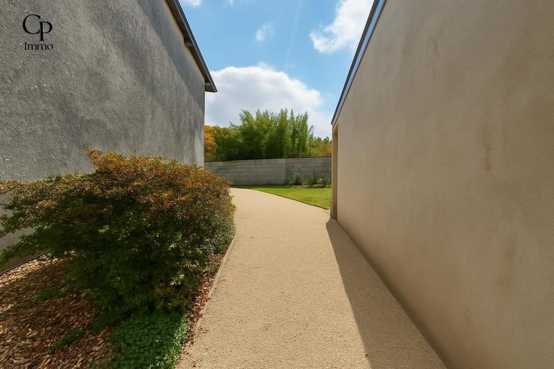 Maison traditionnelle - 170 m² - 6 pièces