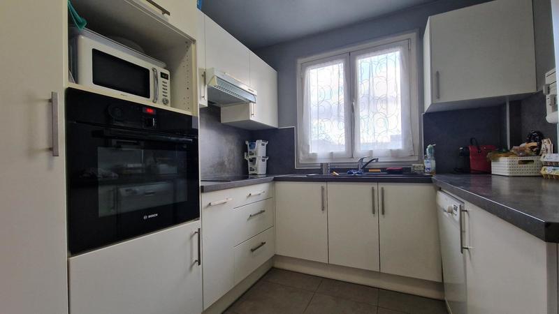 Appartement - 98 m² - 5 pièces