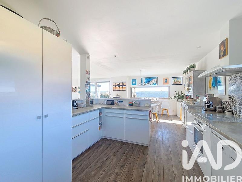 Maison - 121 m² - 4 pièces