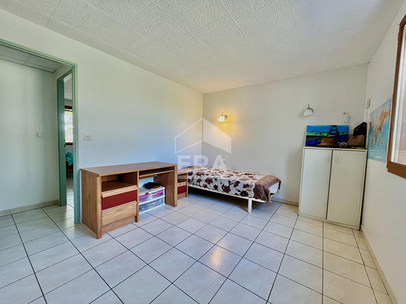 Maison - 198 m² - 6 pièces