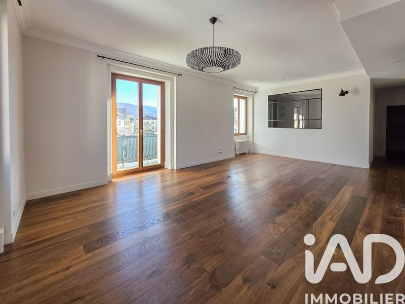 Appartement - 111 m² - 5 pièces