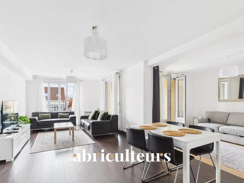 Appartement - 90 m² - 4 pièces