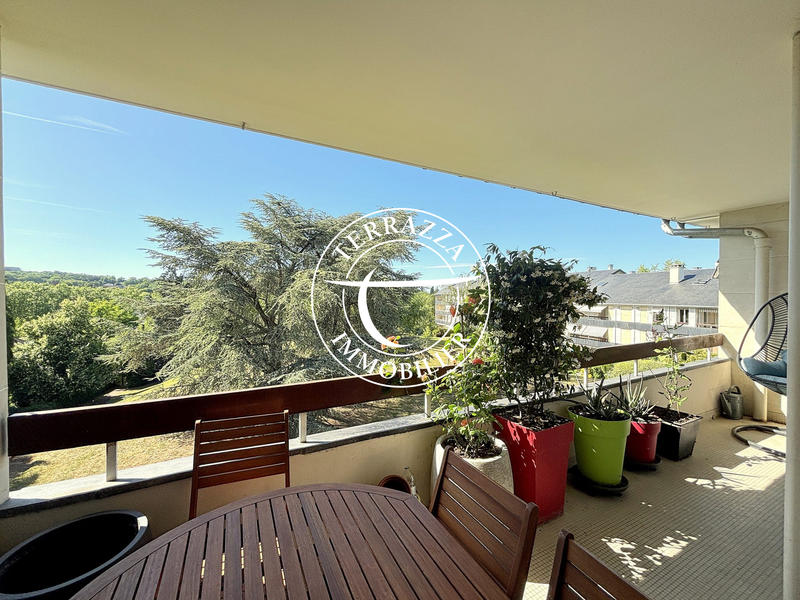 Duplex - 198 m² - 8 pièces