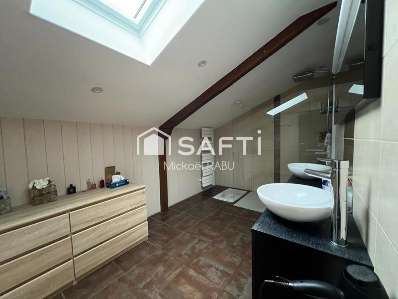 Maison - 166 m² - 6 pièces