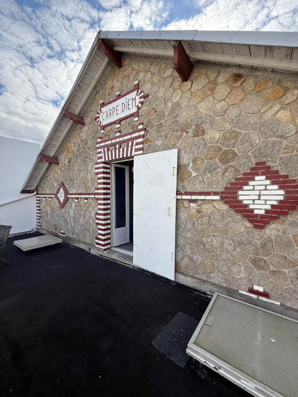 Appartement - 205 m² - 5 pièces