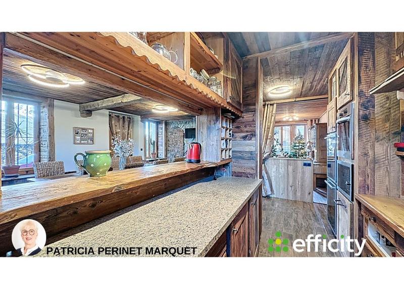 Châlet - 435 m² - 14 pièces