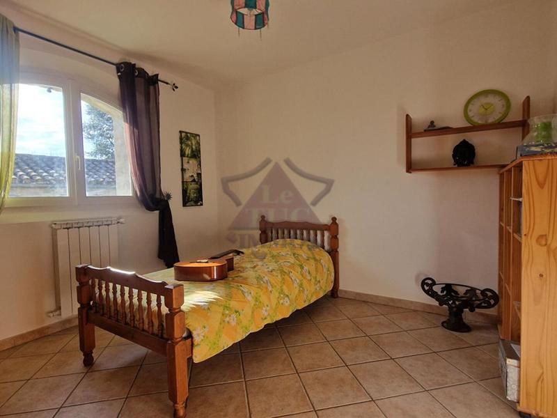 Maison traditionnelle - 190 m² - 9 pièces