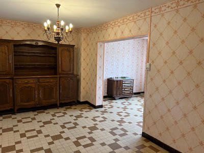 Maison de village - 106 m² - 8 pièces