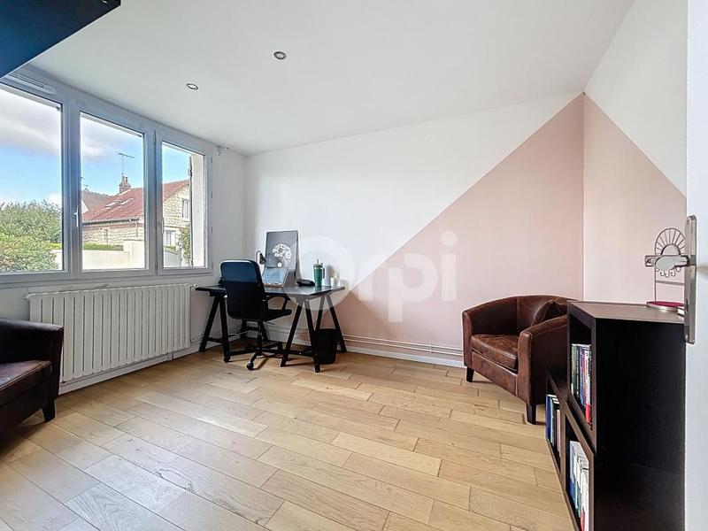 Maison - 104 m² - 6 pièces