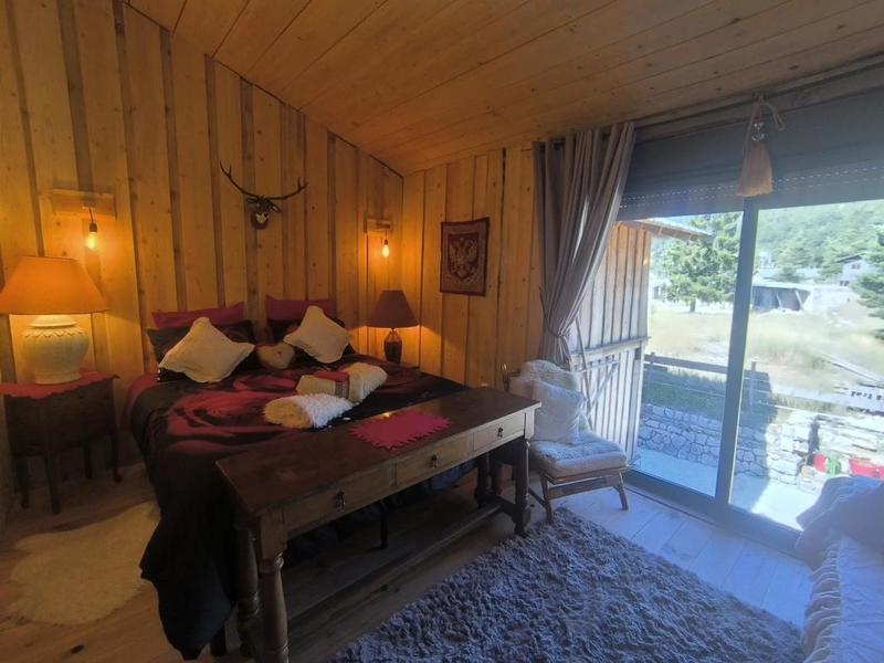 Châlet - 350 m² - 10 pièces