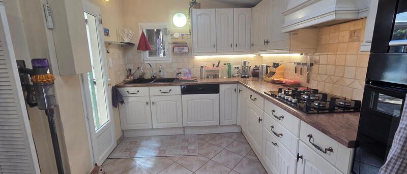 Maison - 95 m² - 3 pièces