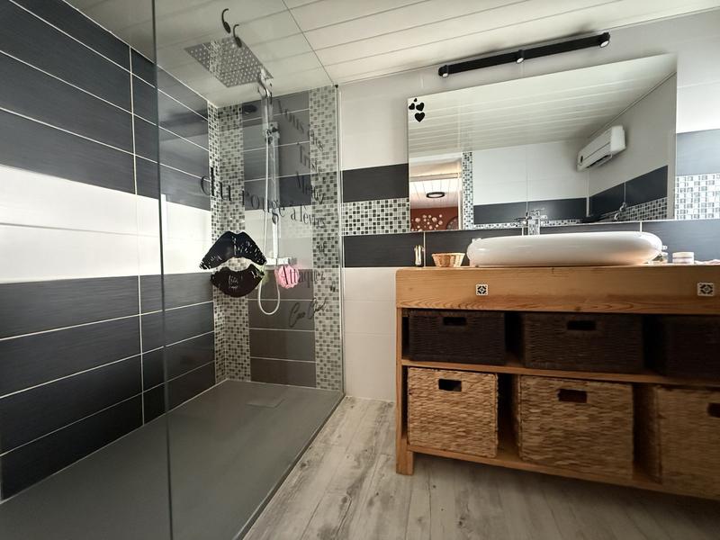 Maison - 94 m² - 3 pièces