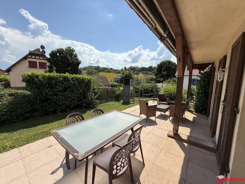 Maison - 90 m² - 5 pièces