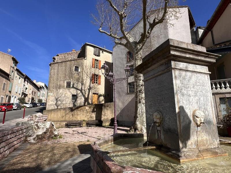 Maison de village - 100 m² - 5 pièces