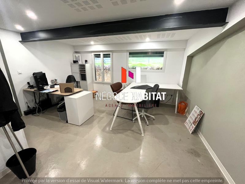 Local d'activités - 185 m²