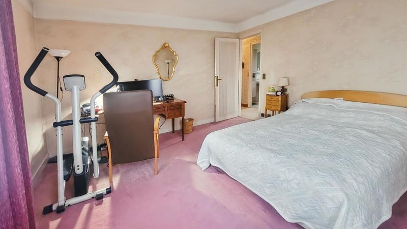 Maison - 130 m² - 7 pièces