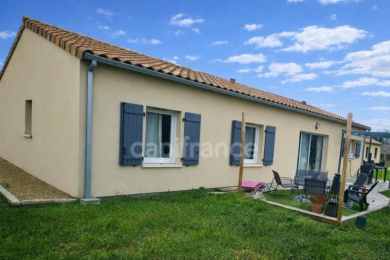 Maison - 96 m² - 5 pièces