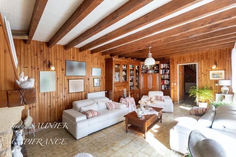 Corps de ferme - 375 m² - 22 pièces