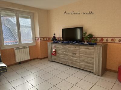 Maison - 305 m² - 15 pièces