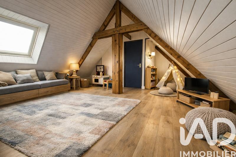 Maison - 190 m² - 8 pièces