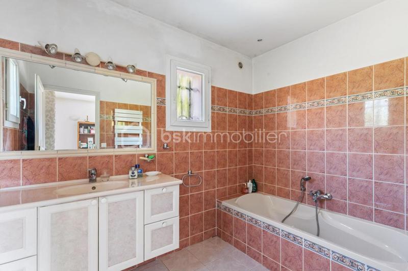 Villa - 167 m² - 5 pièces