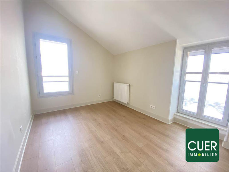 Appartement - 94 m² - 5 pièces