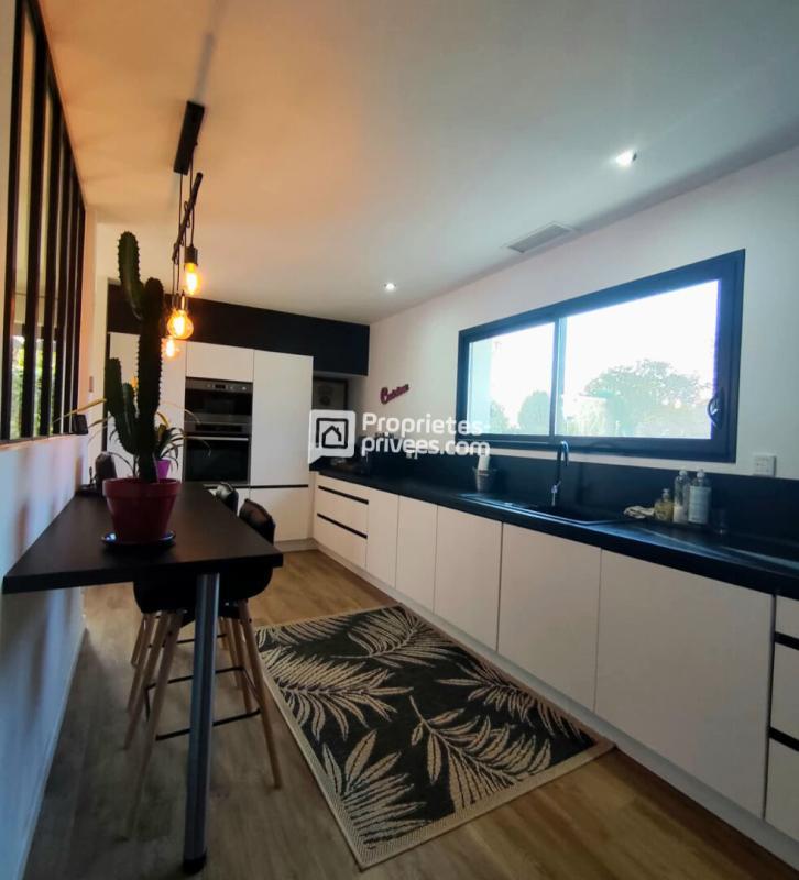 Maison - 103 m² - 4 pièces