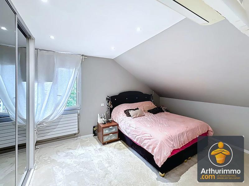 Maison - 300 m² - 10 pièces