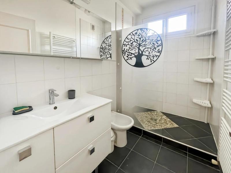 Appartement - 85 m² - 4 pièces