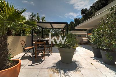 Appartement - 97 m² - 4 pièces