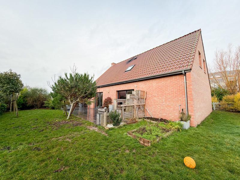 Maison - 140 m² - 6 pièces