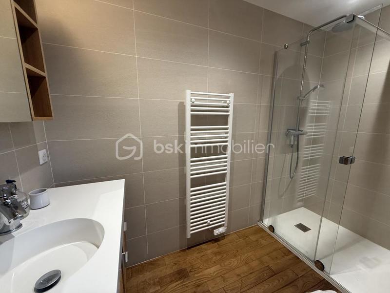 Loft - 129 m² - 5 pièces