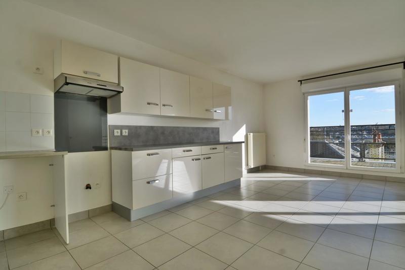 Appartement - 80 m² - 4 pièces