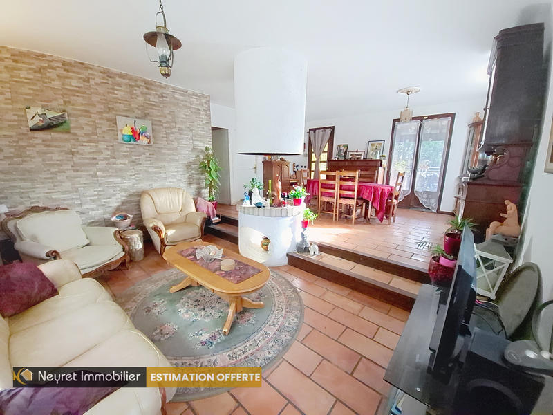 Maison - 107 m² - 6 pièces