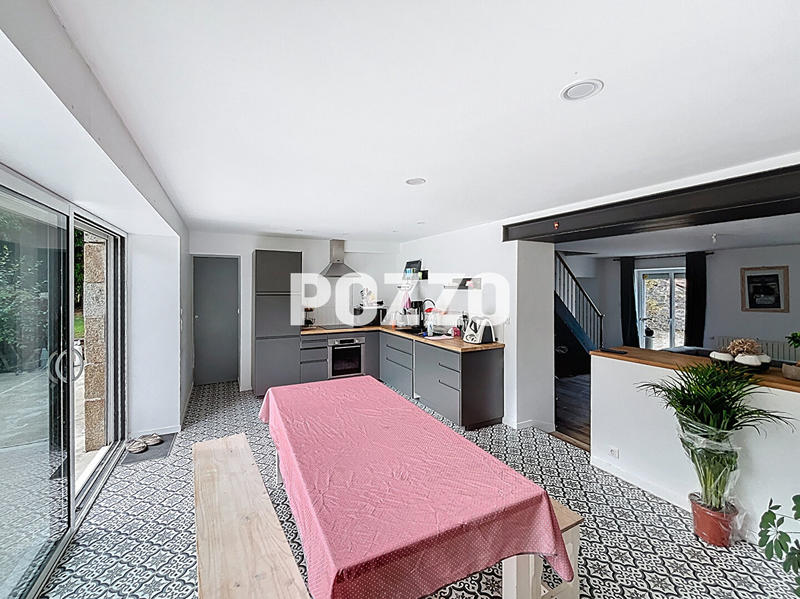 Maison - 162 m² - 5 pièces