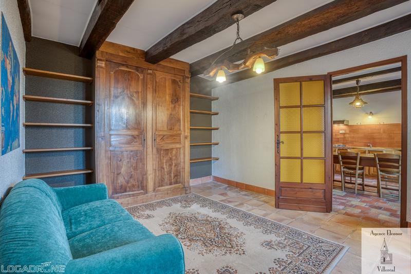 Maison traditionnelle - 318 m² - 12 pièces