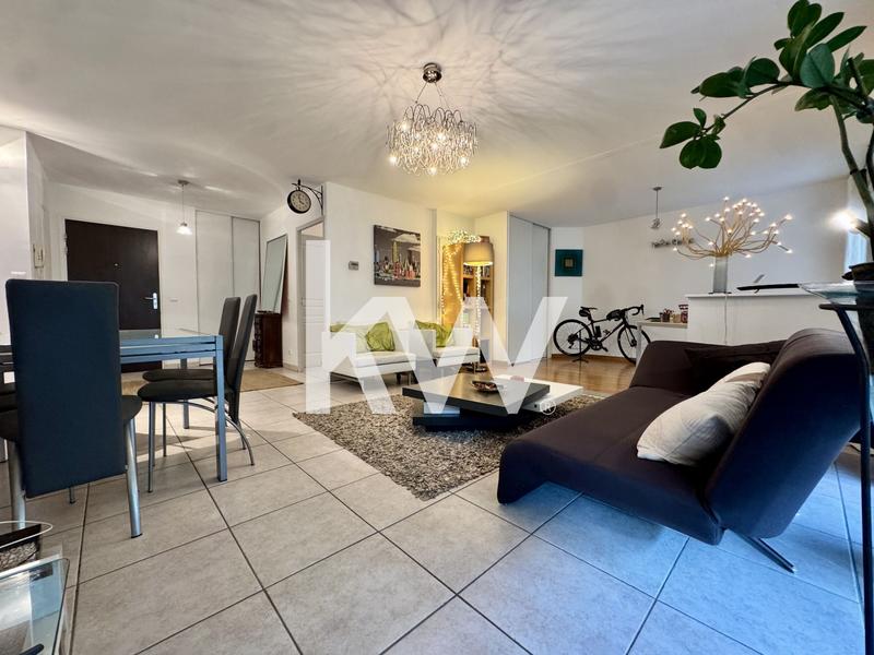 Appartement - 86 m² - 2 pièces