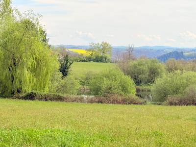 Propriété - 222 m² - 8 pièces