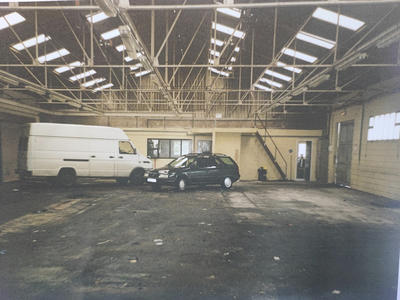 Bureau - 720 m² - 2 pièces