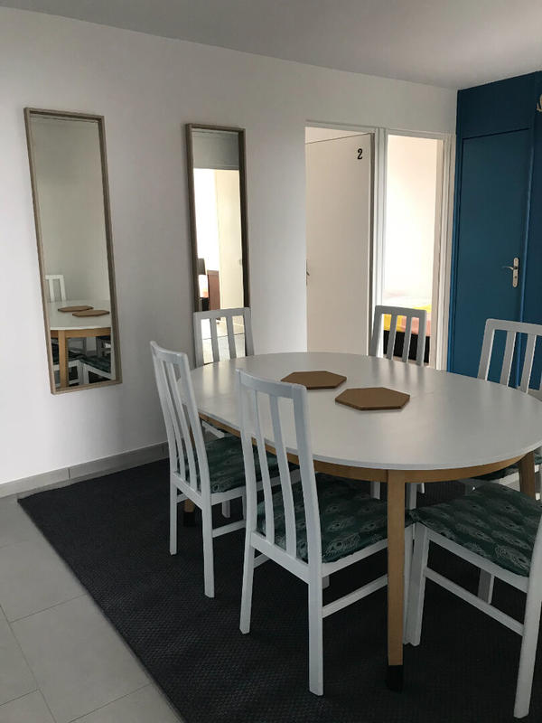 Chambre - 101 m² - 6 pièces