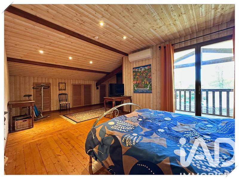 Maison - 187 m² - 7 pièces