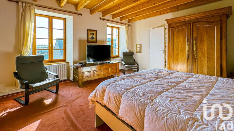 Maison - 278 m² - 12 pièces