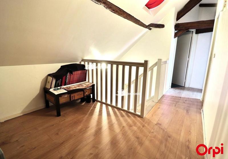 Maison - 210 m² - 9 pièces