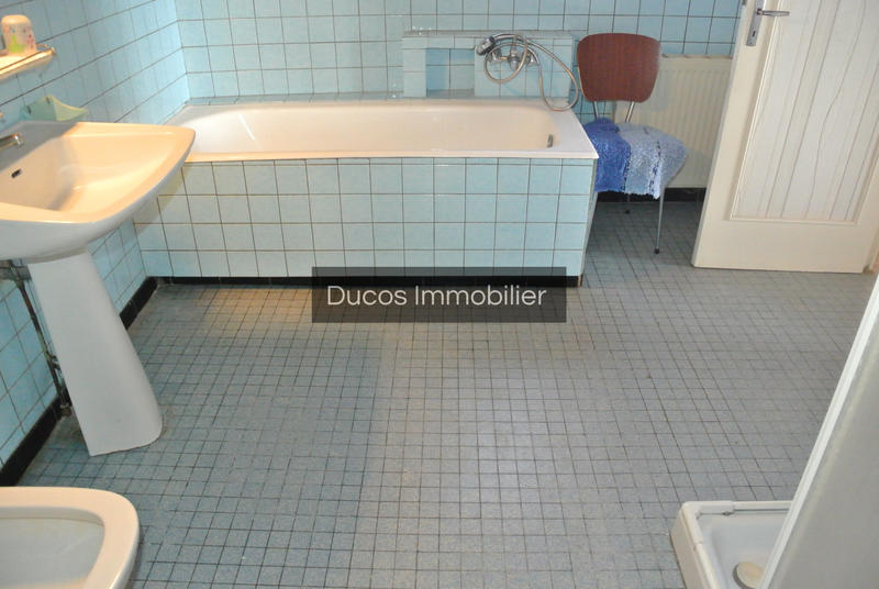 Maison - 223 m² - 9 pièces