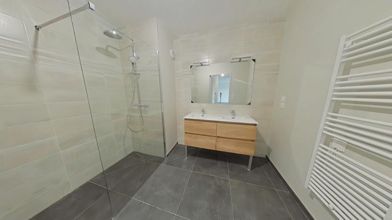 Appartement - 80 m² - 3 pièces