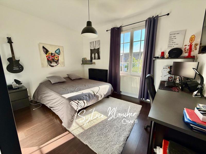 Maison - 197 m² - 7 pièces