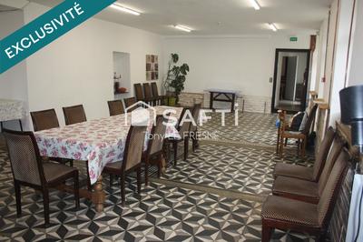 Propriété - 768 m² - 27 pièces